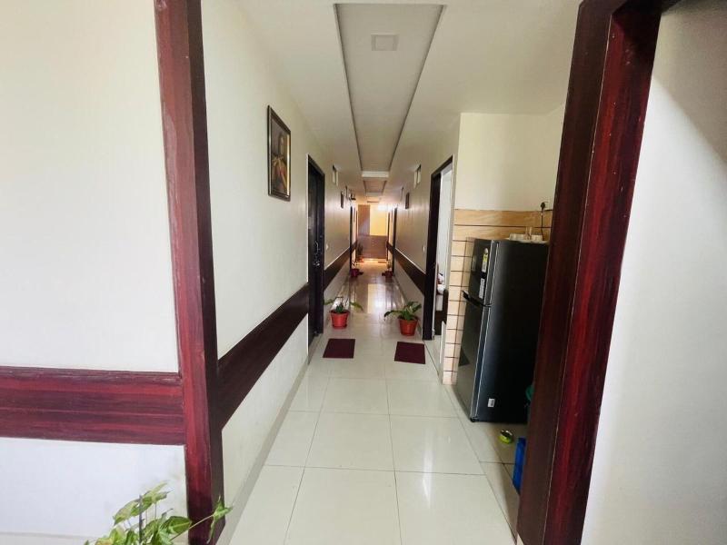 Hotel The Heights image