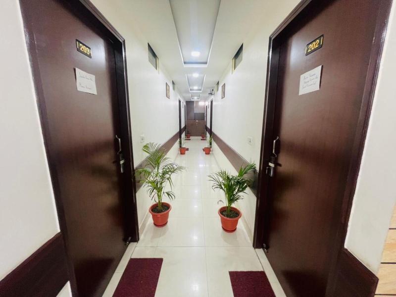 Hotel The Heights image