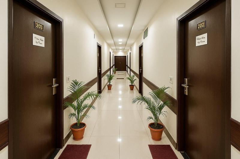 Hotel The Heights image