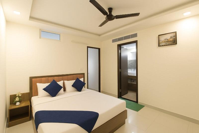 Hotel The Heights image