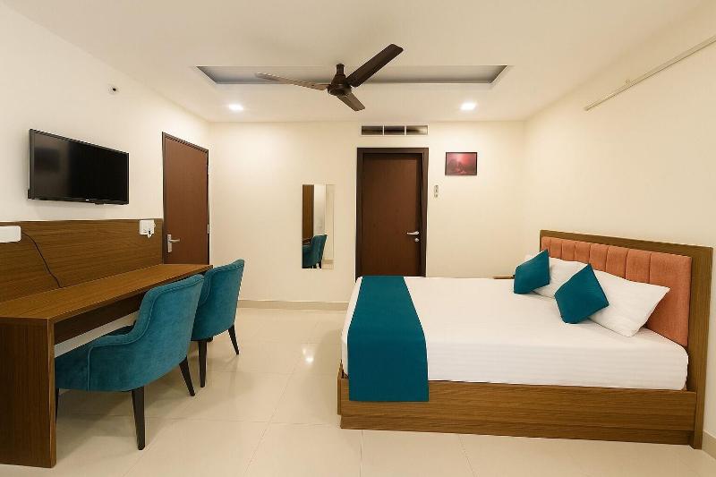 Hotel The Heights image