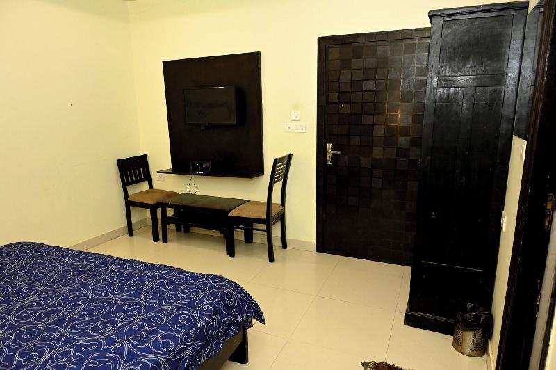 Om Heritage Hotel image