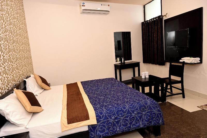 Om Heritage Hotel image