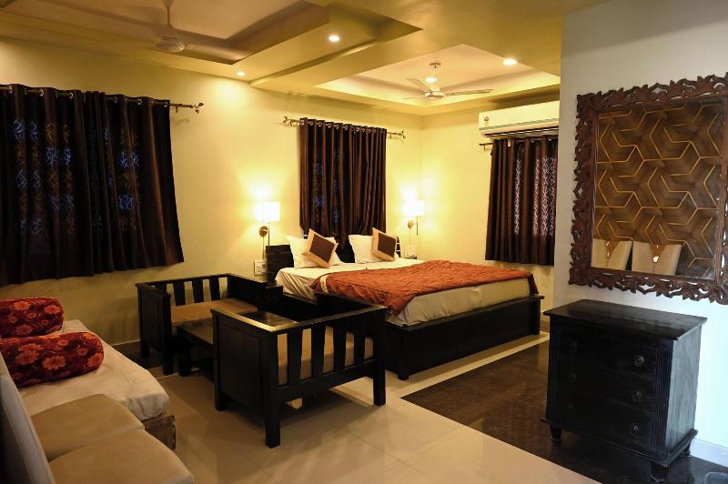 Om Heritage Hotel image