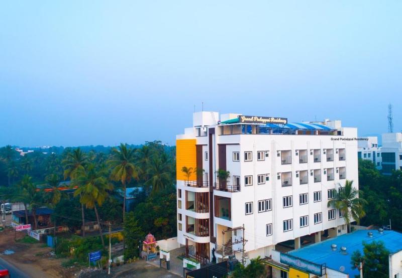Hotel Grand Padappai Residency image