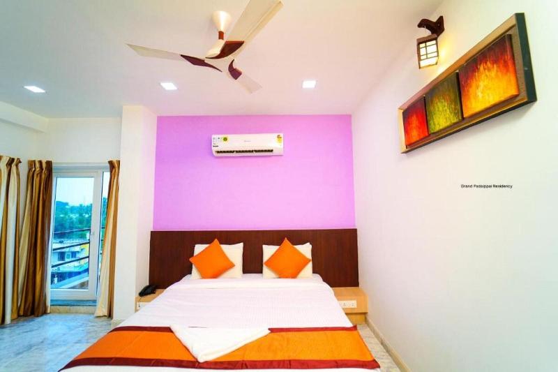 Hotel Grand Padappai Residency image