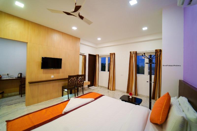 Hotel Grand Padappai Residency image