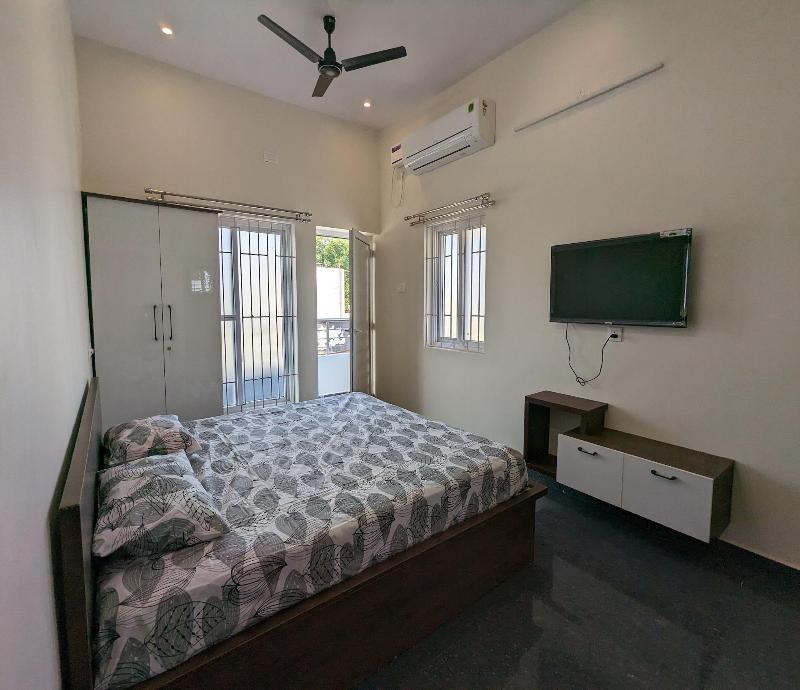 Urban Stay image