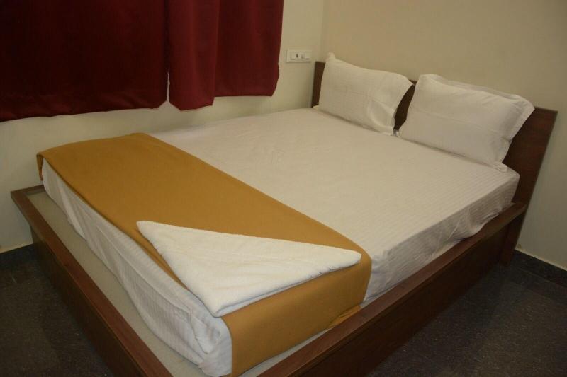 Urban Stay image
