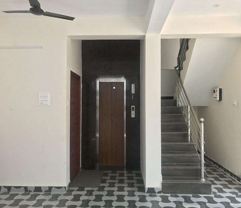 Urban Stay image