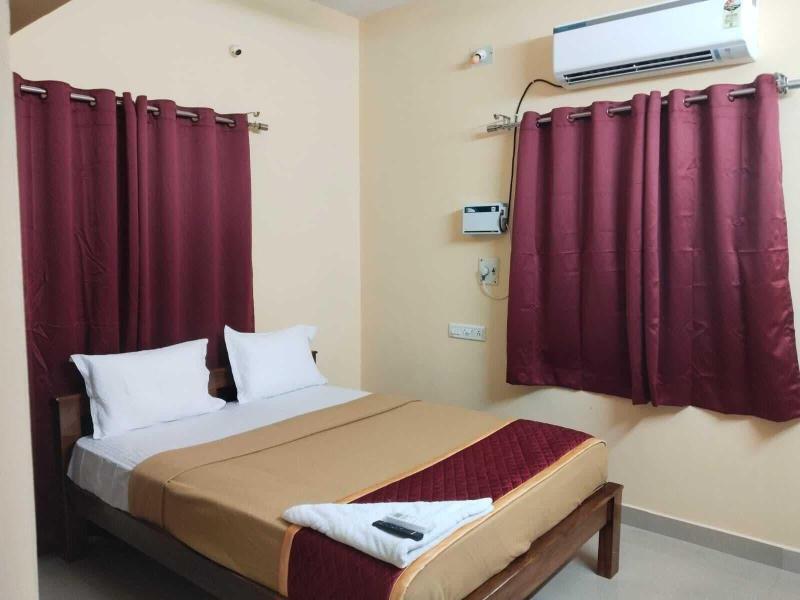 Urban Stay image