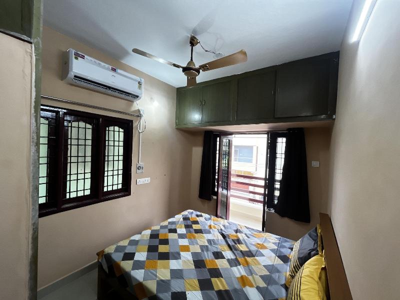 Urban Stay image