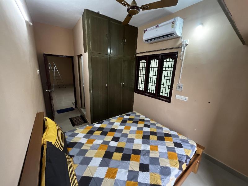 Urban Stay image