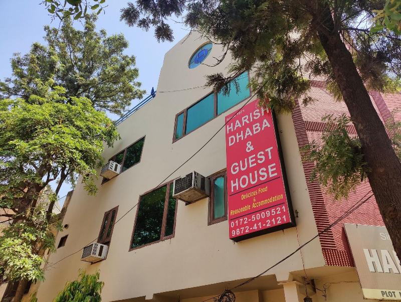 Harish Guest House -railway Station Road image
