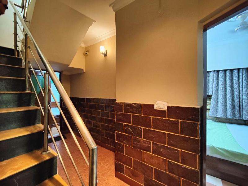 Harish Guest House -railway Station Road image