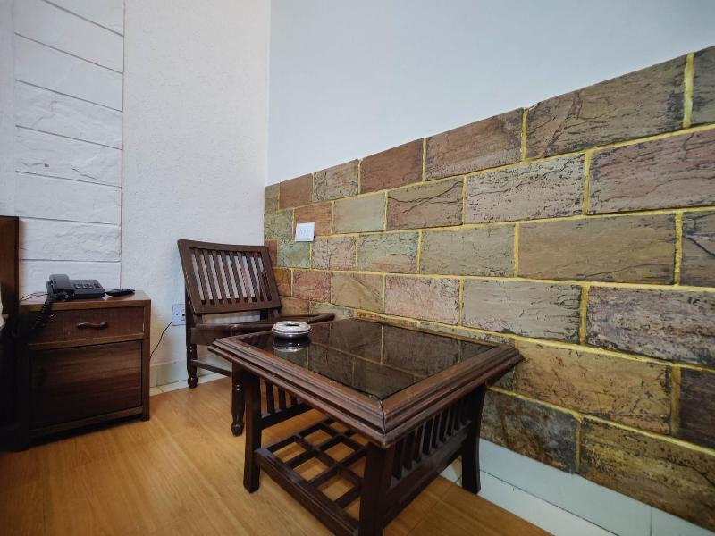 Harish Guest House -railway Station Road image