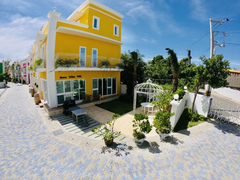 Burano Yellow Villa image