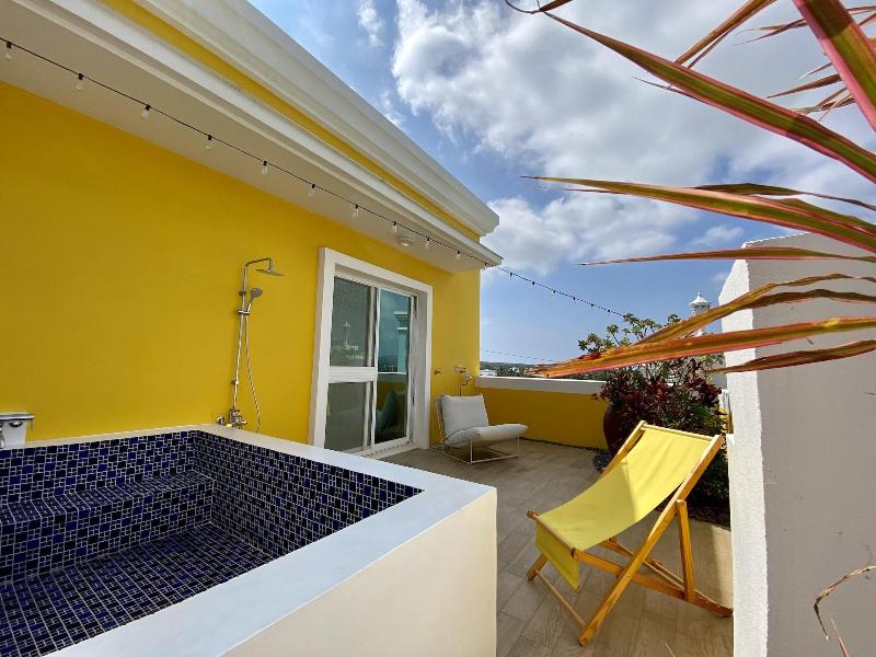 Burano Yellow Villa image