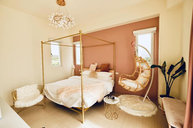 Burano Yellow Villa image