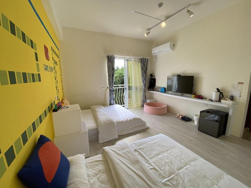 Burano Yellow Villa image
