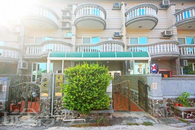 Golden Year B&b
