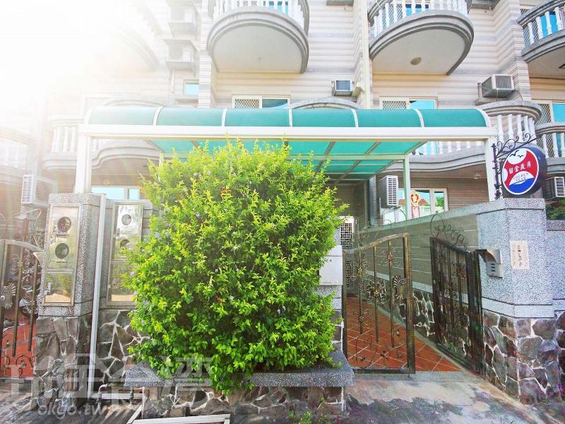 Golden Year B&b