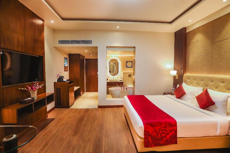 Regenta Place Jhansi By Royal Orchid Hotels Limite — exterior view