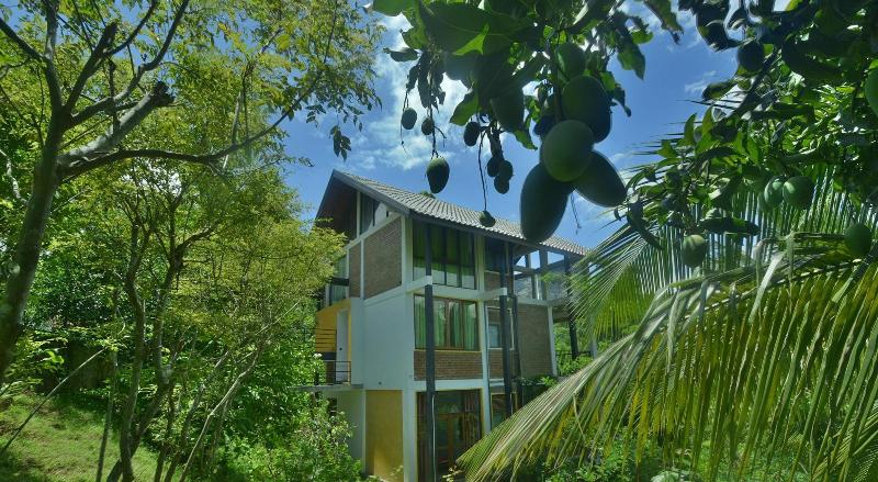 Victoria House — photo 2