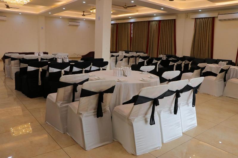 Hotel Clarks Inn Express Bharatpur image