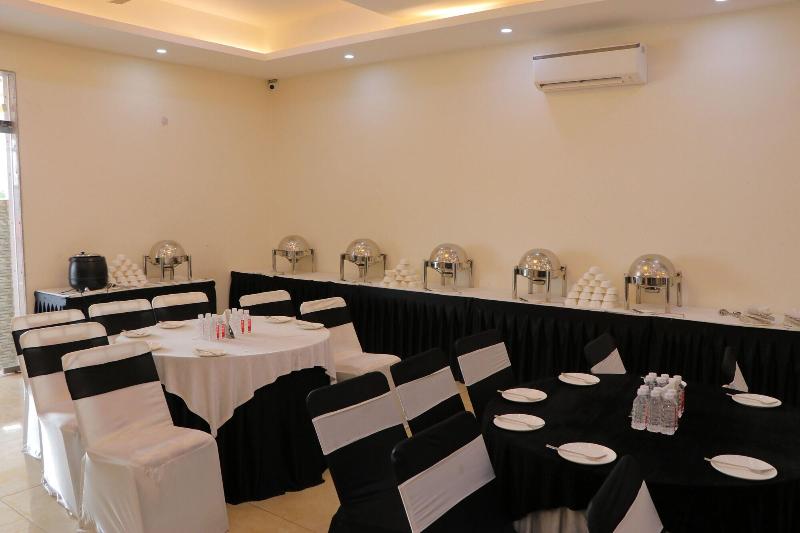 Hotel Clarks Inn Express Bharatpur image