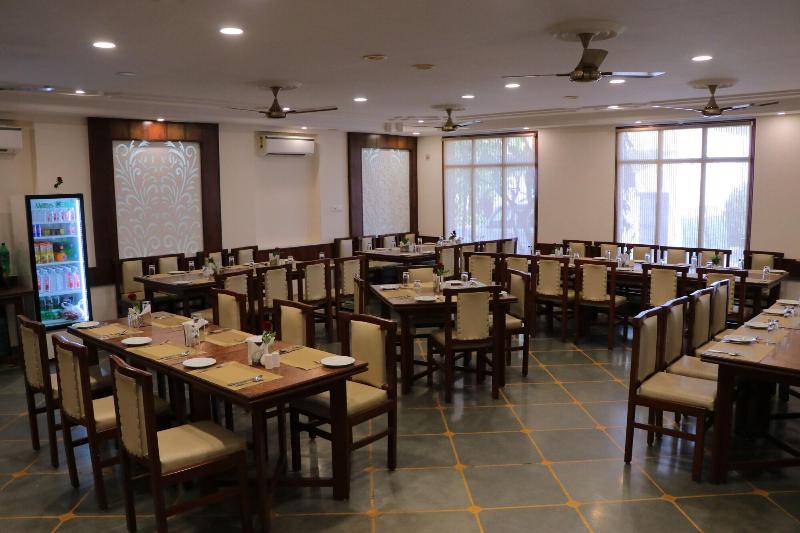 Hotel Clarks Inn Express Bharatpur image