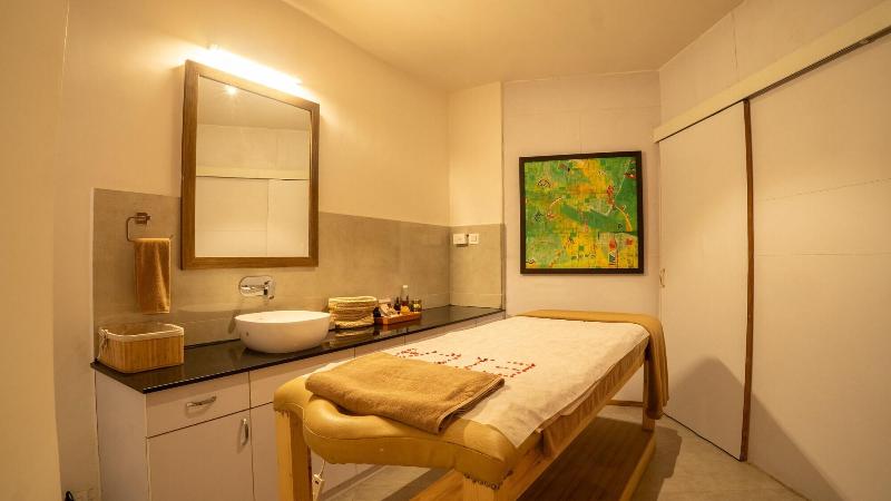 Tree Of Life Eila Art Hotel image