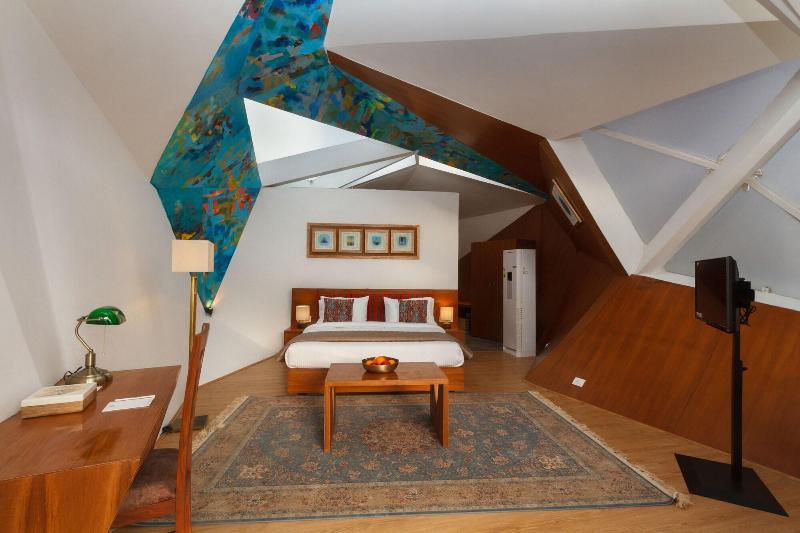 Tree Of Life Eila Art Hotel image