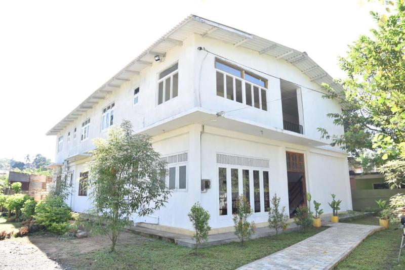 Red Lotus Holiday Resort image