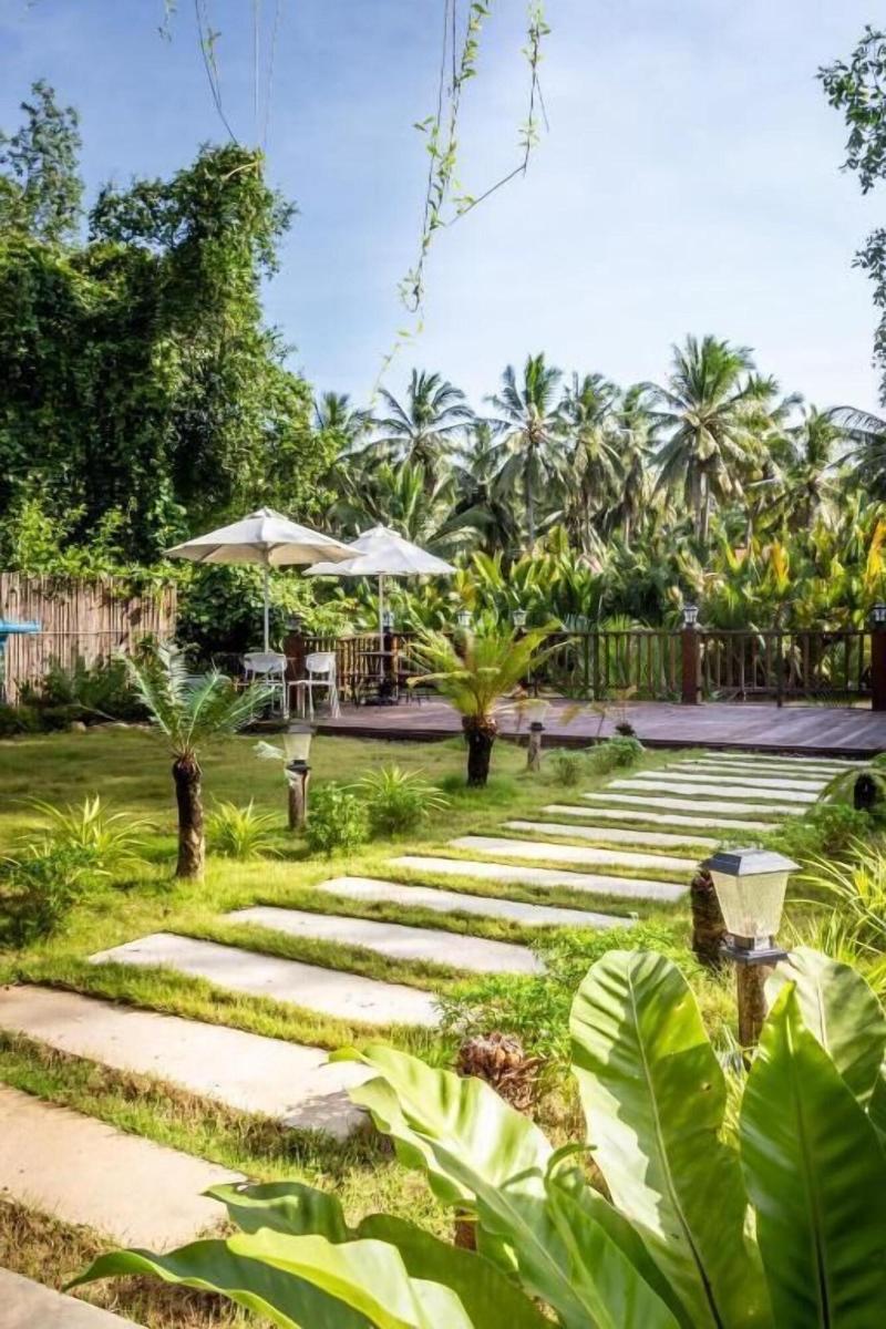 Kampot Tropical Village image