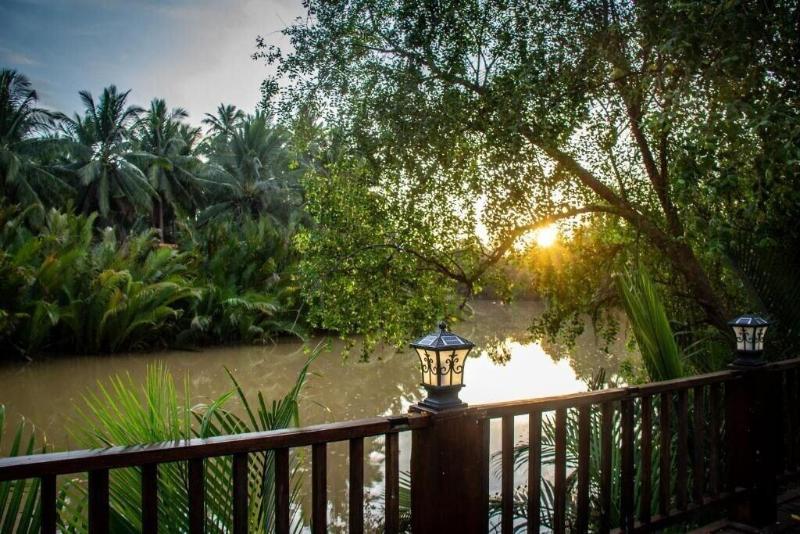 Kampot Tropical Village image