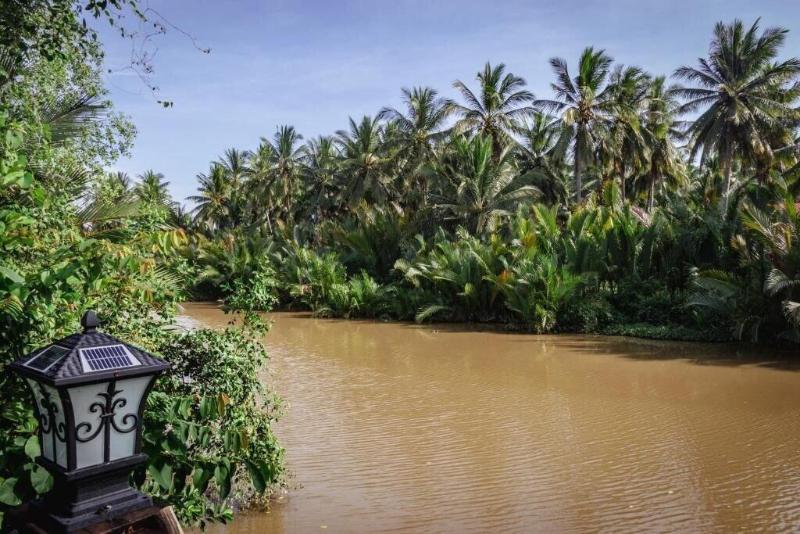 Kampot Tropical Village image