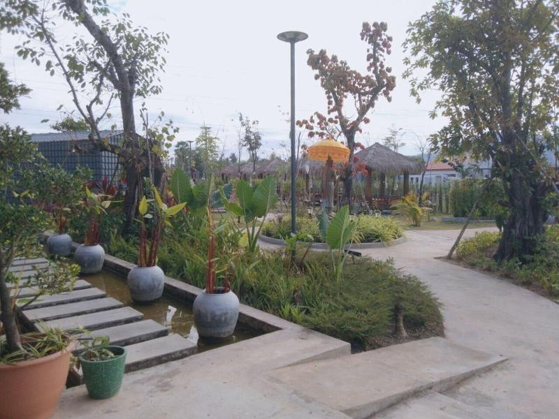 Kampot Tropical Village image