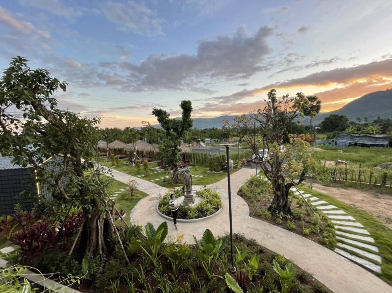 Kampot Tropical Village image