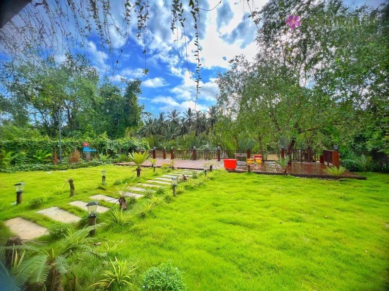 Kampot Tropical Village image