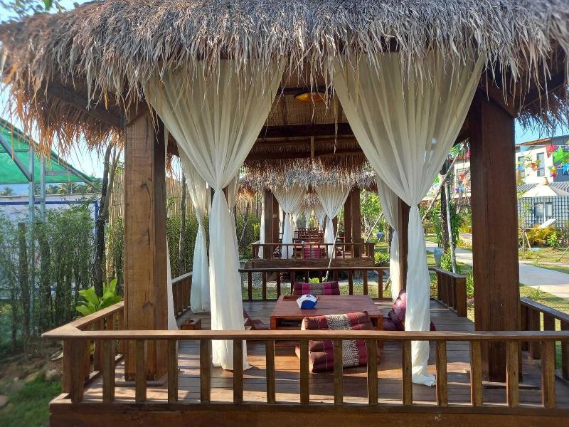 Kampot Tropical Village image