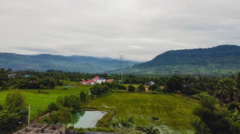 Kampot Tropical Village image