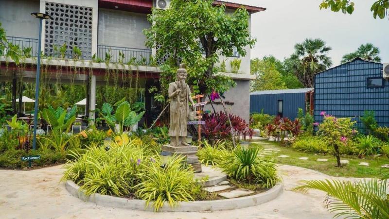 Kampot Tropical Village image