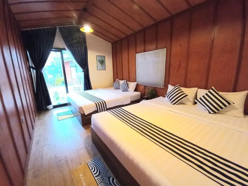 Kampot Tropical Village image