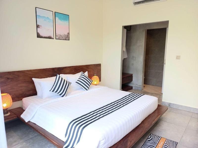 Kampot Tropical Village image