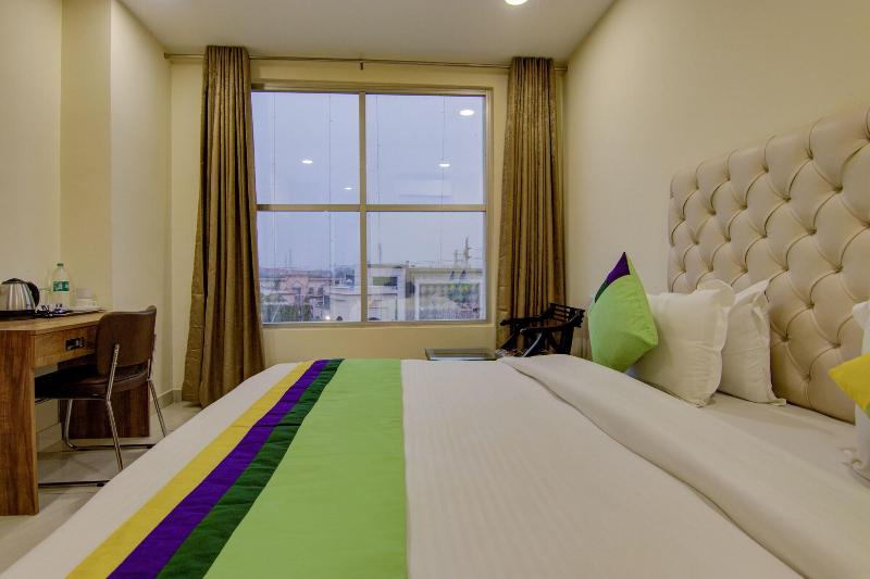 Treebo Trend Torque Greater Noida image