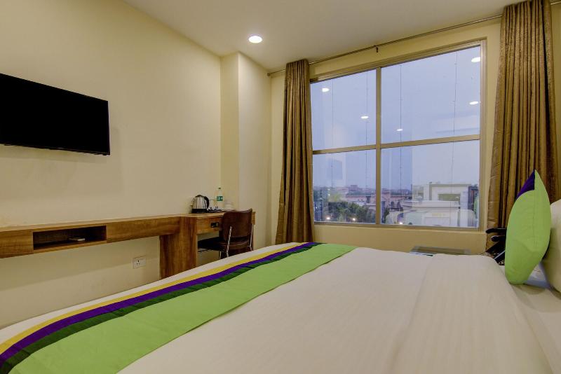 Treebo Trend Torque Greater Noida image