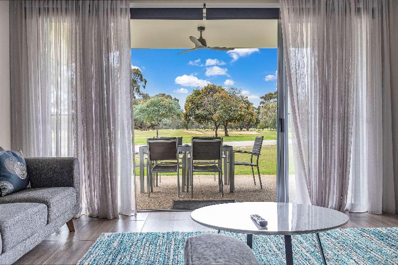 Comfort Suites Clubarham Golf Resort image