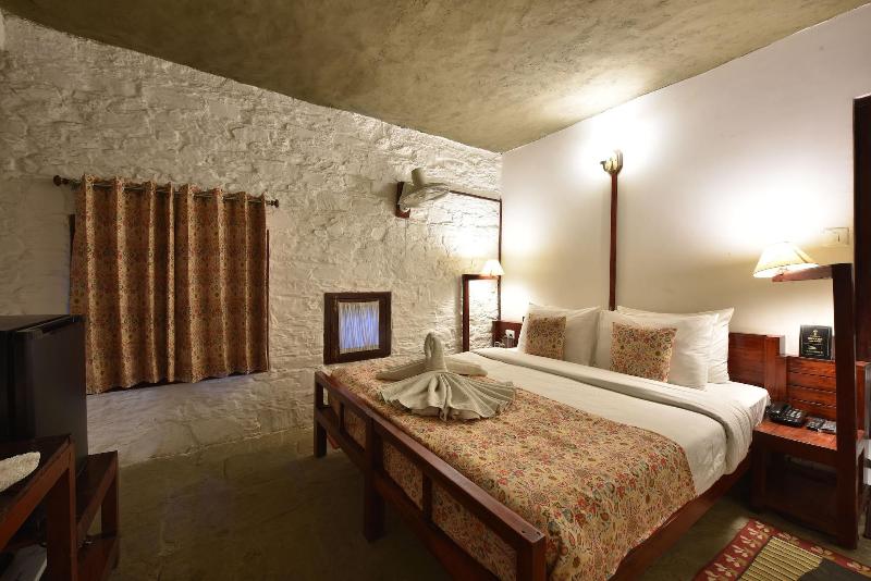 Tiaraa Monolith Lake Resort, Bhimtal image