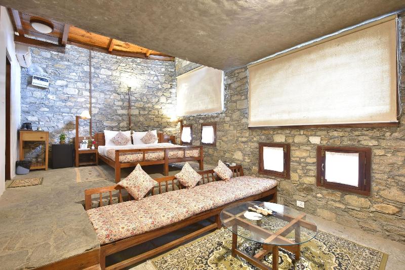 Tiaraa Monolith Lake Resort, Bhimtal image